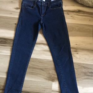 BANANA REPUBLIC SKINNY ANKLE JEANS NEW WITHOUT TAGS Size 29x26 Dark Blue